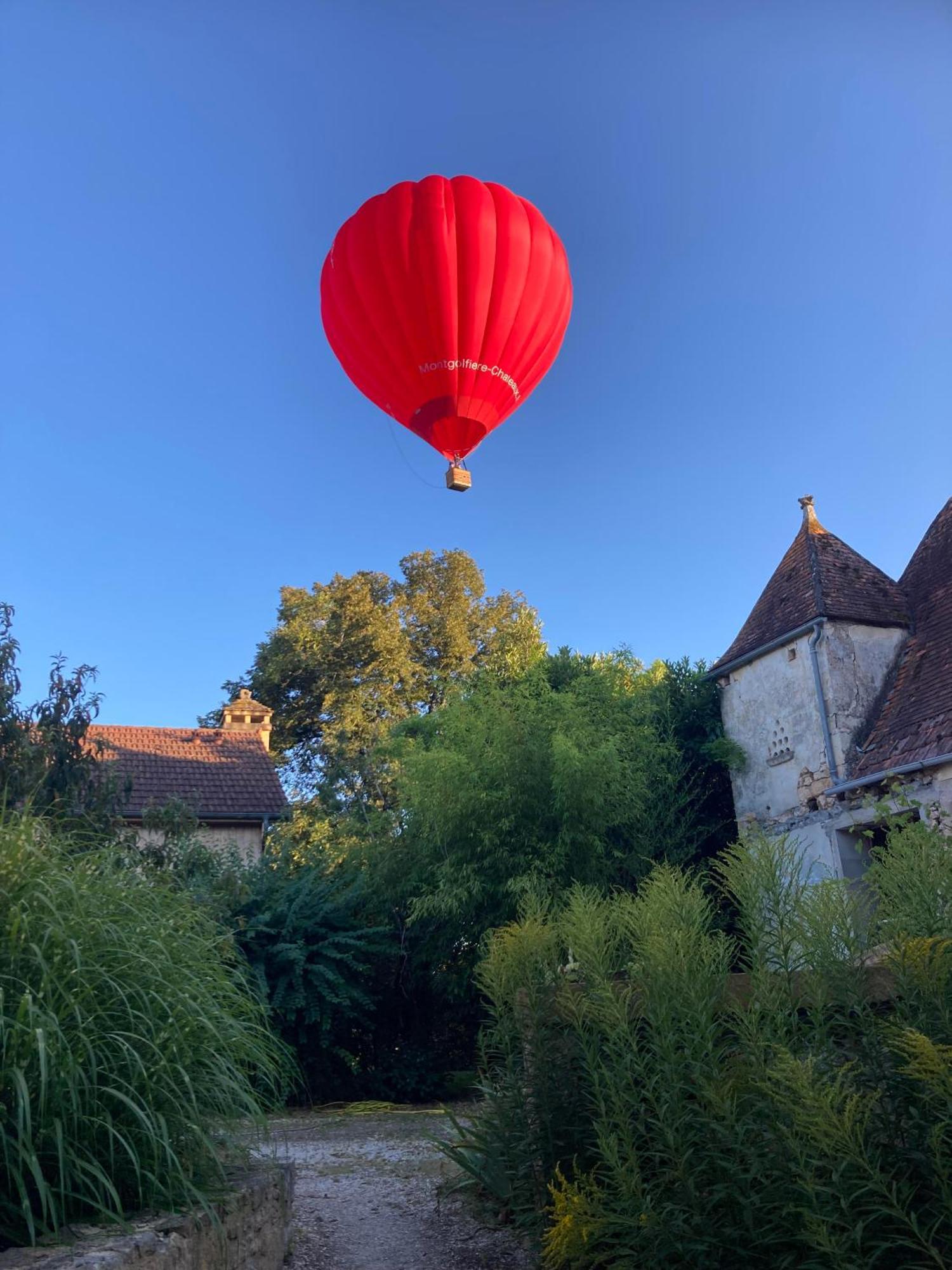 La Ferme De Maraval Bed & Breakfast Cenac-et-Saint-Julien Bagian luar foto