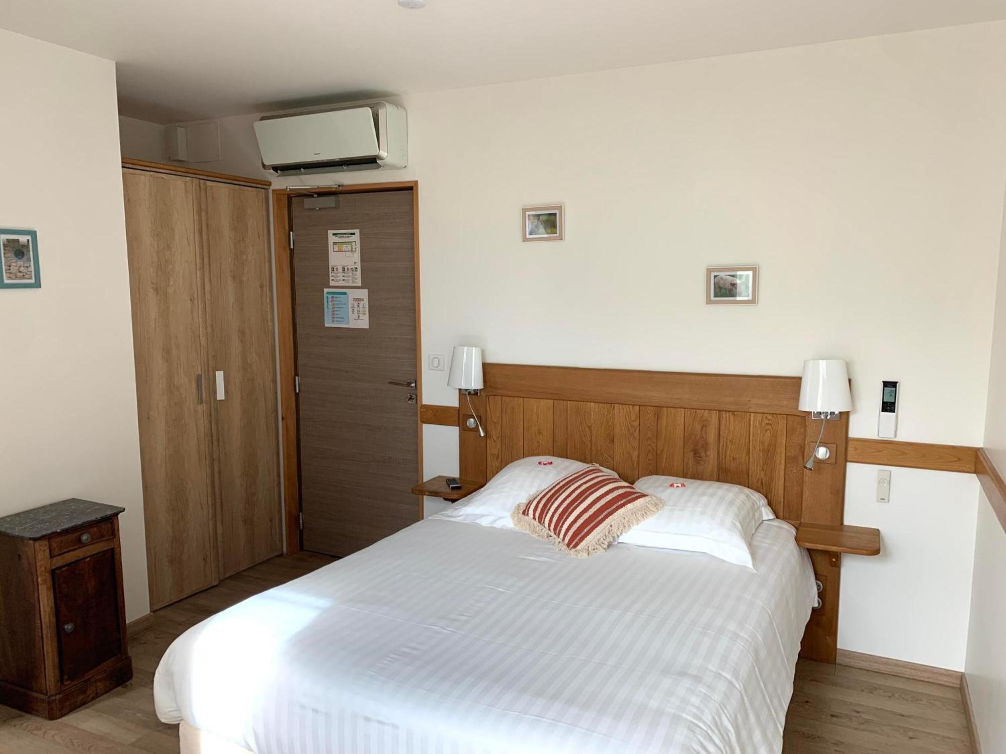 La Ferme De Maraval Bed & Breakfast Cenac-et-Saint-Julien Bagian luar foto